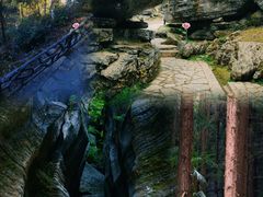 -梭布垭石林景区