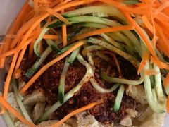 -不起眼麻辣烫凉皮店