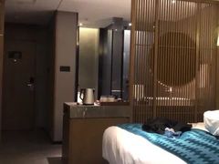 -美豪丽致酒店(西安高新区南二环丰庆公园地铁站店)