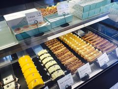 -Dough&Joe团憩(瑞虹天地月亮湾店)