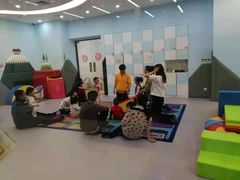 -美国谷斯妈妈早教中心 (陆家嘴店)