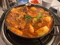 -喇喇排骨火锅·传统韩式脊骨汤(望京西园总店)