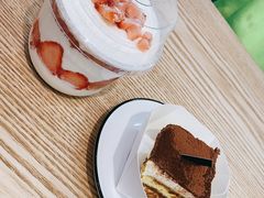-焙丽拾光(麦凯乐直营店)