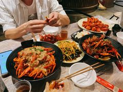 -巴厘龙虾·榜首油焖大虾(音乐学院·沿江酒馆店)