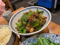 辣椒炒肉-虾小龙老长沙龙虾馆(坡子街店)
