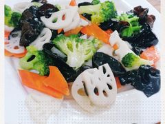 -溢心园香河肉饼总店