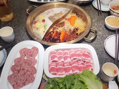 -小天鹅火锅·一线江景洪鼎旗舰店(洪崖洞店)