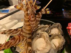 -鲜入围煮花胶鸡海鲜火锅