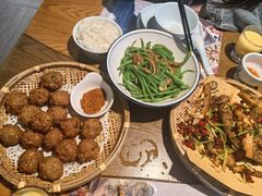 -黄泥岗·地道湖北菜(奥特莱斯店)