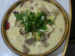 -东北农家院·铁锅炖(莘庄店)