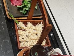 -红鼎豆捞·非遗鲍皇汤火锅(宝丰路店)