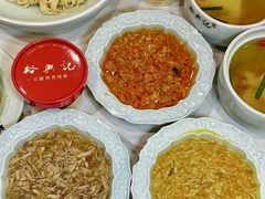 -裕兴记•蟹黄面馆(人民广场店)