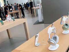 -Apple零售店(华贸购物中心店)
