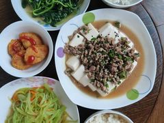 -悦芽照护月嫂+育儿嫂(杭州店)