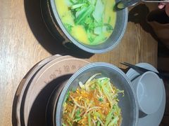 -蜜桃餐厅·伴山(湖滨商业街店)