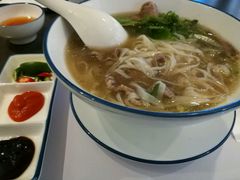 -美奈小馆·越南料理(中航城君尚购物中心店)