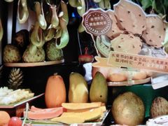 -雍容荟帝王蟹活龙虾展台自助(IFS黑金店)