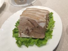 -品悦酒店(三林古镇店)