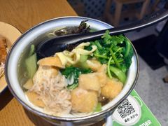 双档粉丝汤-柴爿巷·香酥鸡&馄饨(复兴中路店)