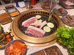 -Ant 蚂蚁洞烤肉·大营地(上海静安大悦城店)