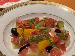 腌制生牛肉片配帕尔马芝士-牛排家(北京王府井澳门中心店)
