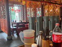 -谭鸭血老火锅(远大购物广场店)