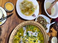 -老滇山寨•云南特色菜•地方菜•民族风情歌舞表演(金碧店)