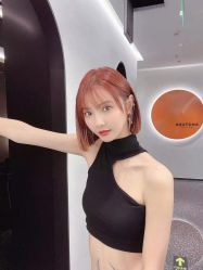 -AYO SALON