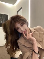 -AYO SALON
