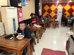 大堂-潘国仙耳光馄饨(黄家阙路店)