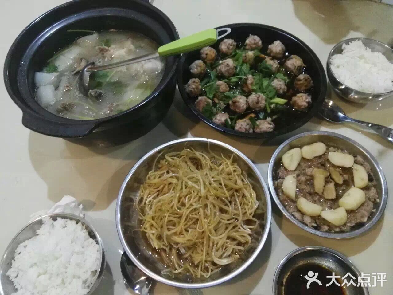 朋友家蹭饭，容易变成肉多多，圆滚滚 如同她做的肉团丸