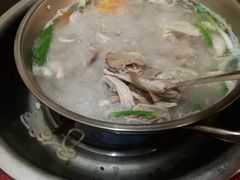 -老石黑山羊毛驴肉火锅(金凯广场店)