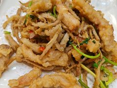 -香巴拉云南餐厅(华莱坞店)