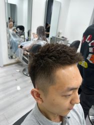 -LILI·HAIR SALON理理造型