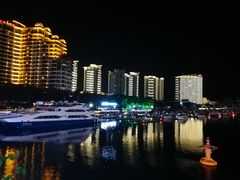 -三亚游船旅游中心(三亚鹿回头游艇游船公共码头店)