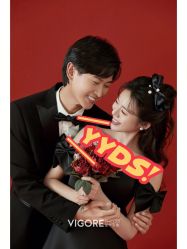 -雪中彩影婚纱摄影·微光艺术中心