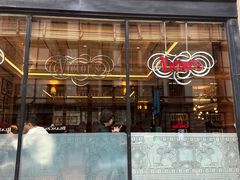 -上海和平饭店维克多咖啡厅 Victor's