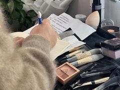 -ME觅妆·定制美妆·彩妆私教(菱角湖店)