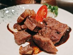 -雍容荟帝王蟹活龙虾展台自助(IFS黑金店)
