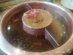 -清真·田园居家酸菜牛肉烤火锅(凤霞路店)