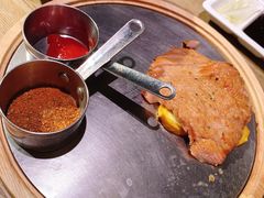 炭烧猪颈肉-小大董·烤鸭(凤凰汇店)