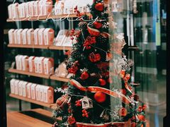 -Laderach 莱德拉(上海环贸iapm店)