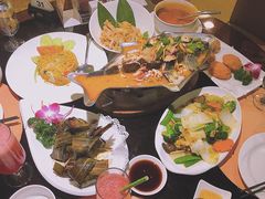 香叶包鸡-金厨泰国餐厅·全泰籍厨师料理(拱北店)