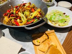 -渔语鱼新川菜Bistro(万象天地店)