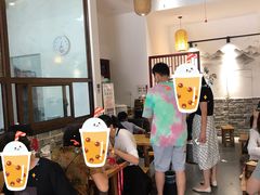 等位区-余氏豆腐包老店(东直街店)