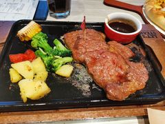 -必胜客(证大大拇指店)