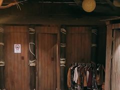 -暴风岛沉浸式体验馆(百联世纪店)