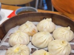 -馋三尺蟹粉小笼(人民广场店)