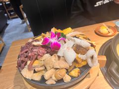 -一朵菌·野生菌探索家火锅(南亚店)