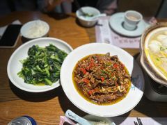 -黄泥岗·地道湖北菜(奥特莱斯店)